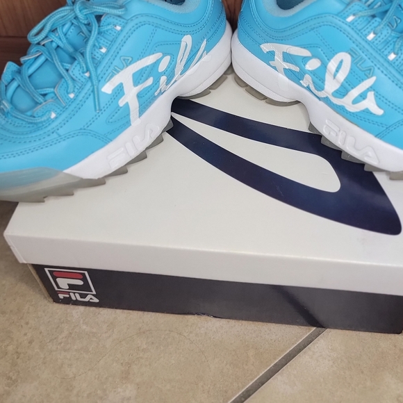 Baby Blue Filas - Picture 2 of 3